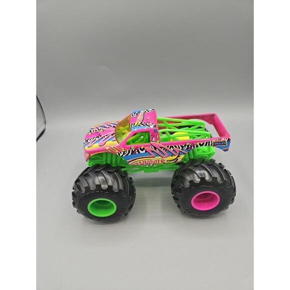 HOT WHEELS TORQUE TERROR MONSTER TRUCKS 1:24 Pink Neon Green - Picture 3 of 7